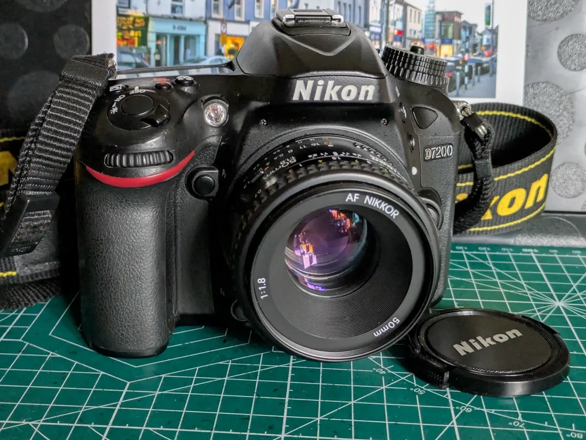 Nikon D7200 + 50/1.8 lens WiFi,NFC , dual card