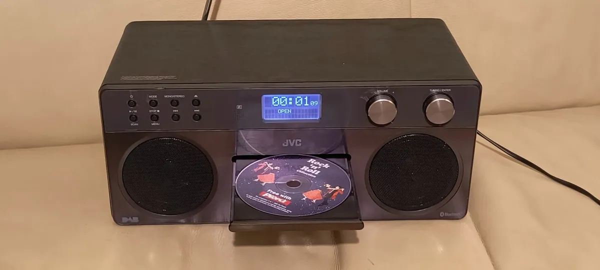 CD Hi-Fi system JVC model RD-D90 Remote Control