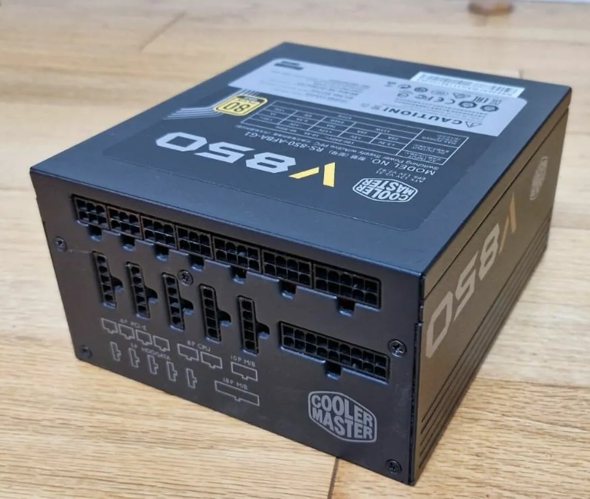 Cooler Master V850 850W 80+ Gold Power Supply