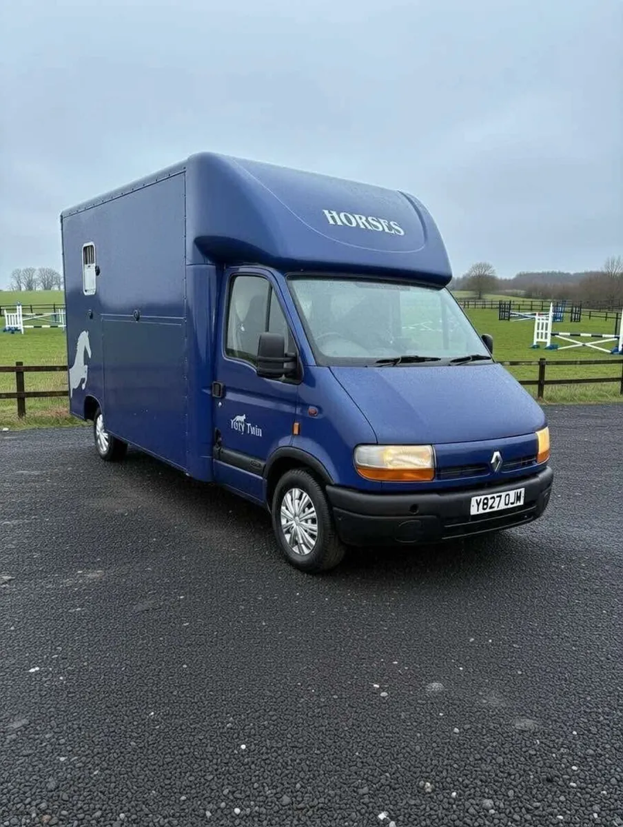 Ni Horse lorry you can drive on a car license