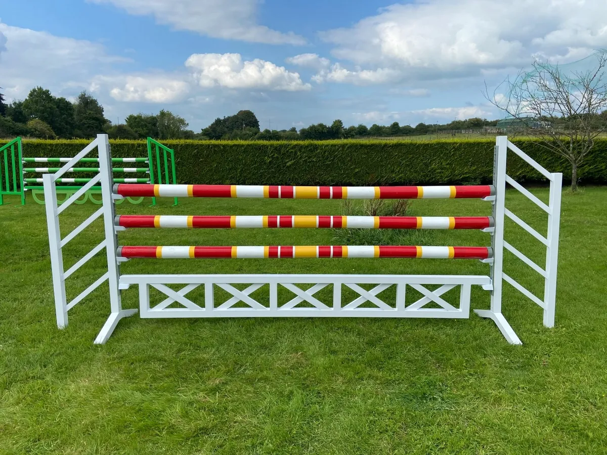 Show Jumps / Training Wings / Water Trays