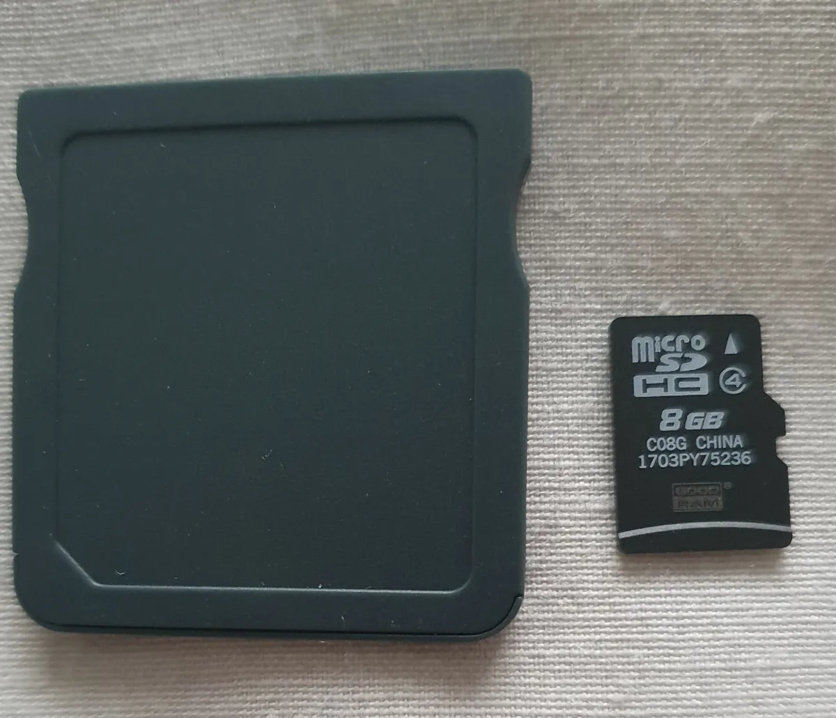 R4 Cards + all 17 Pokemon Ds Games...