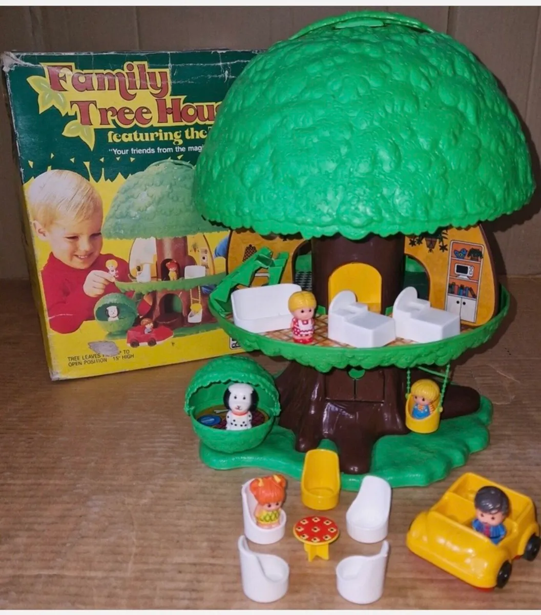 Vintage original 70’s Tree Tots Family Tree House