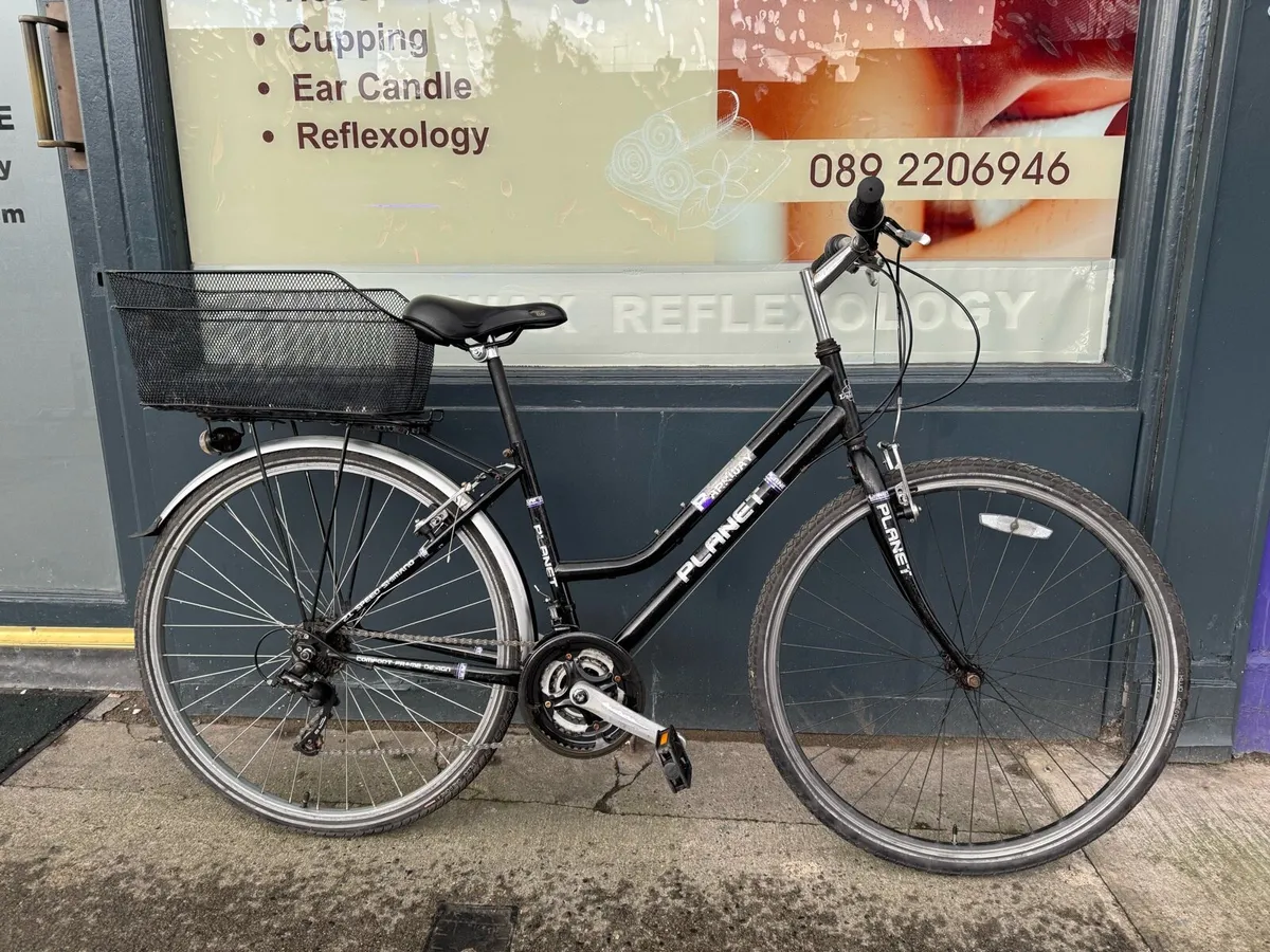 Planet Parkway City Bike