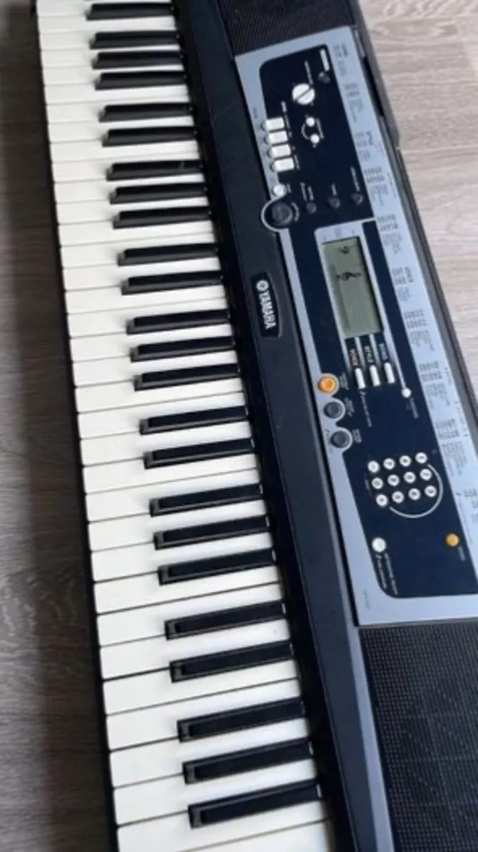 Yamaha Piano Keyboard