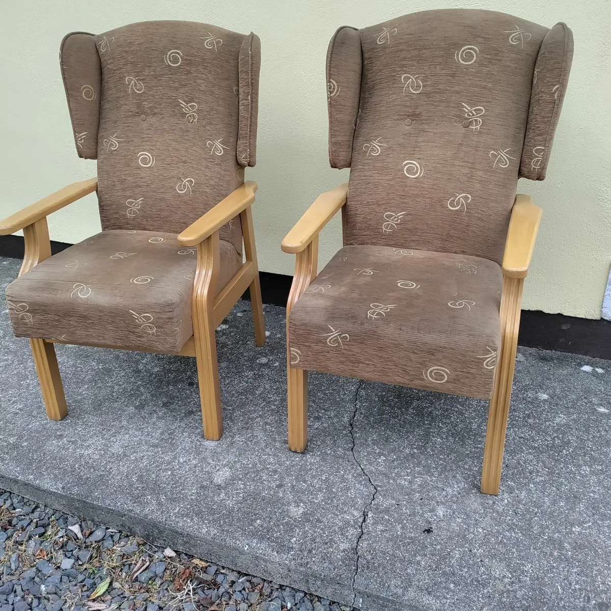 Orthopedic armchairs