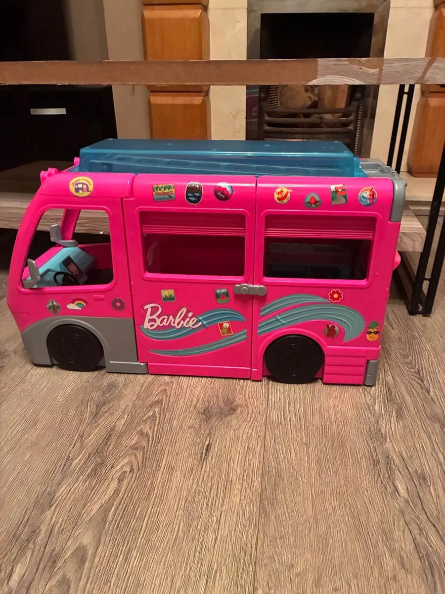 Barbie camper van