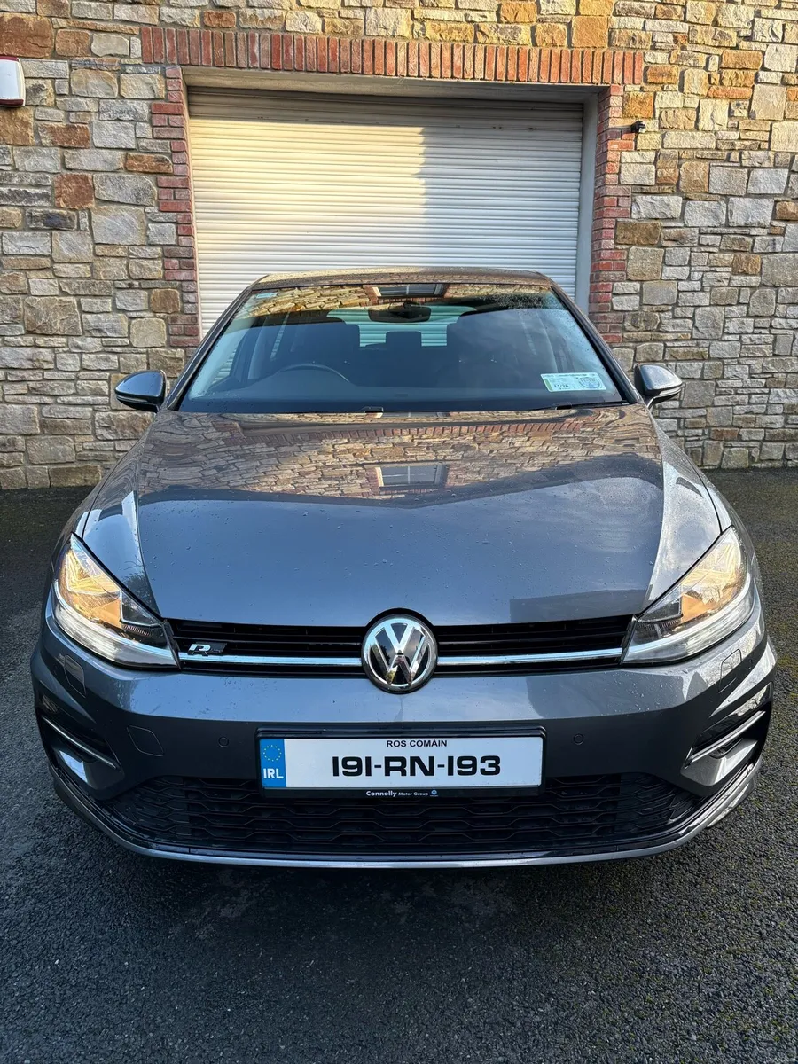 Volkswagen Golf R-Line