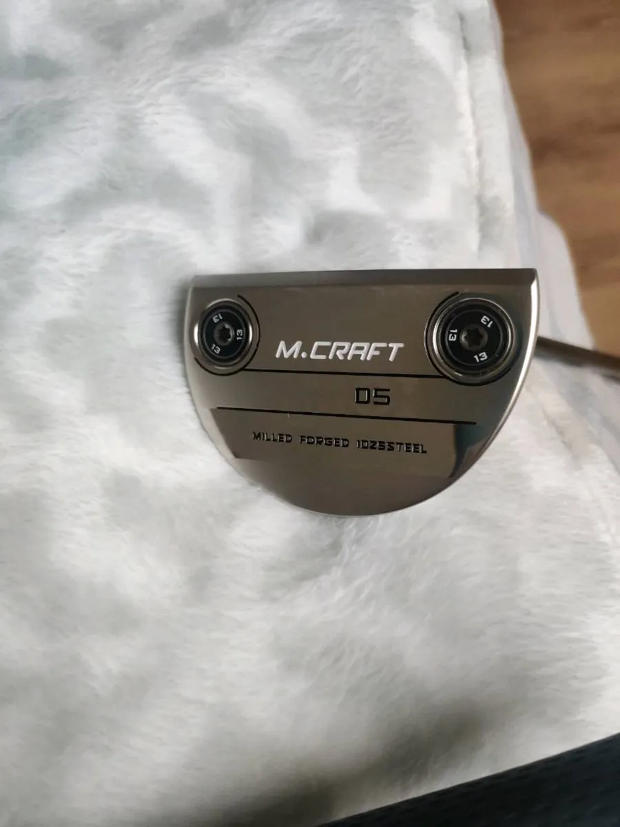 Golf putter