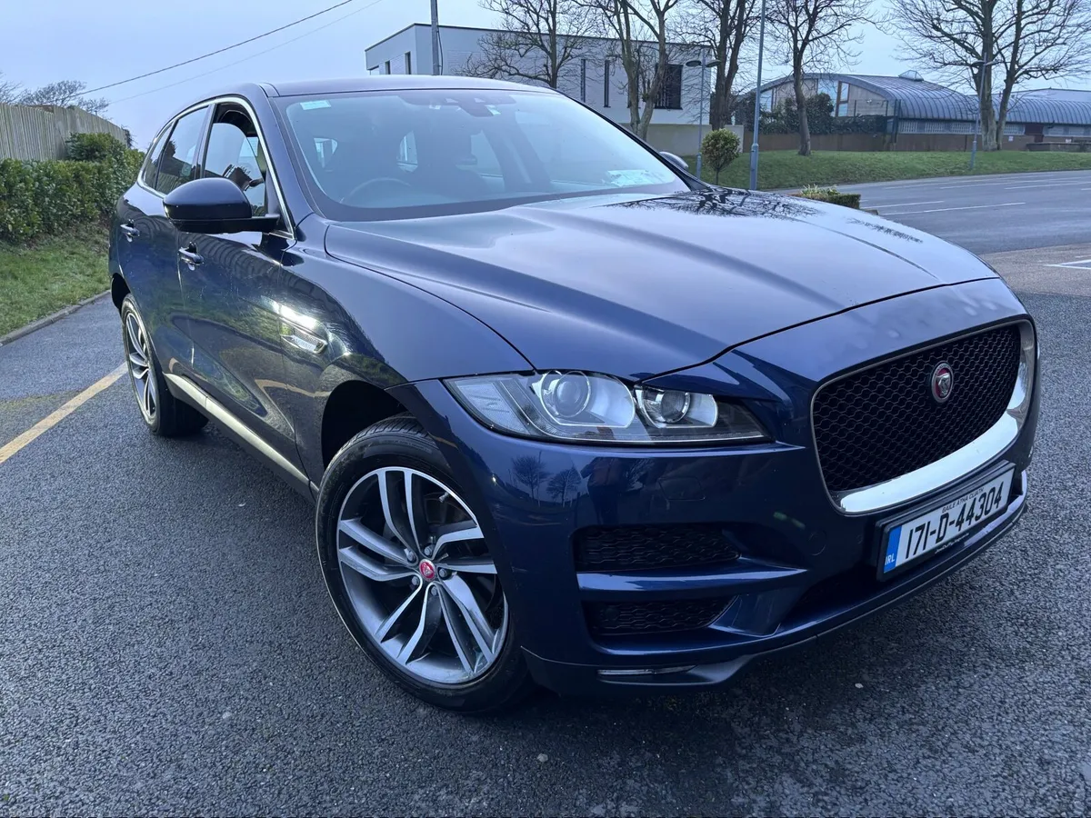 Jaguar F-Pace 2017