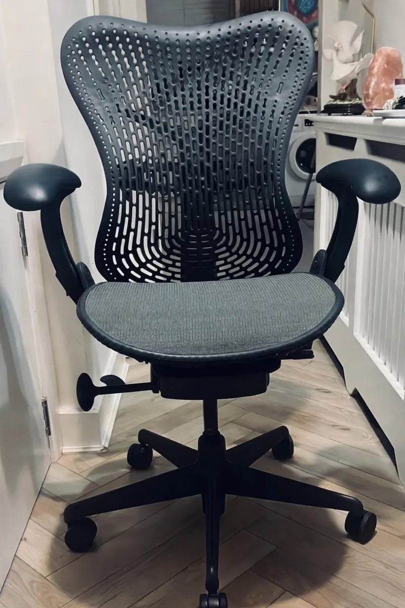 Herman Miller Mira- Office Chair- as new!